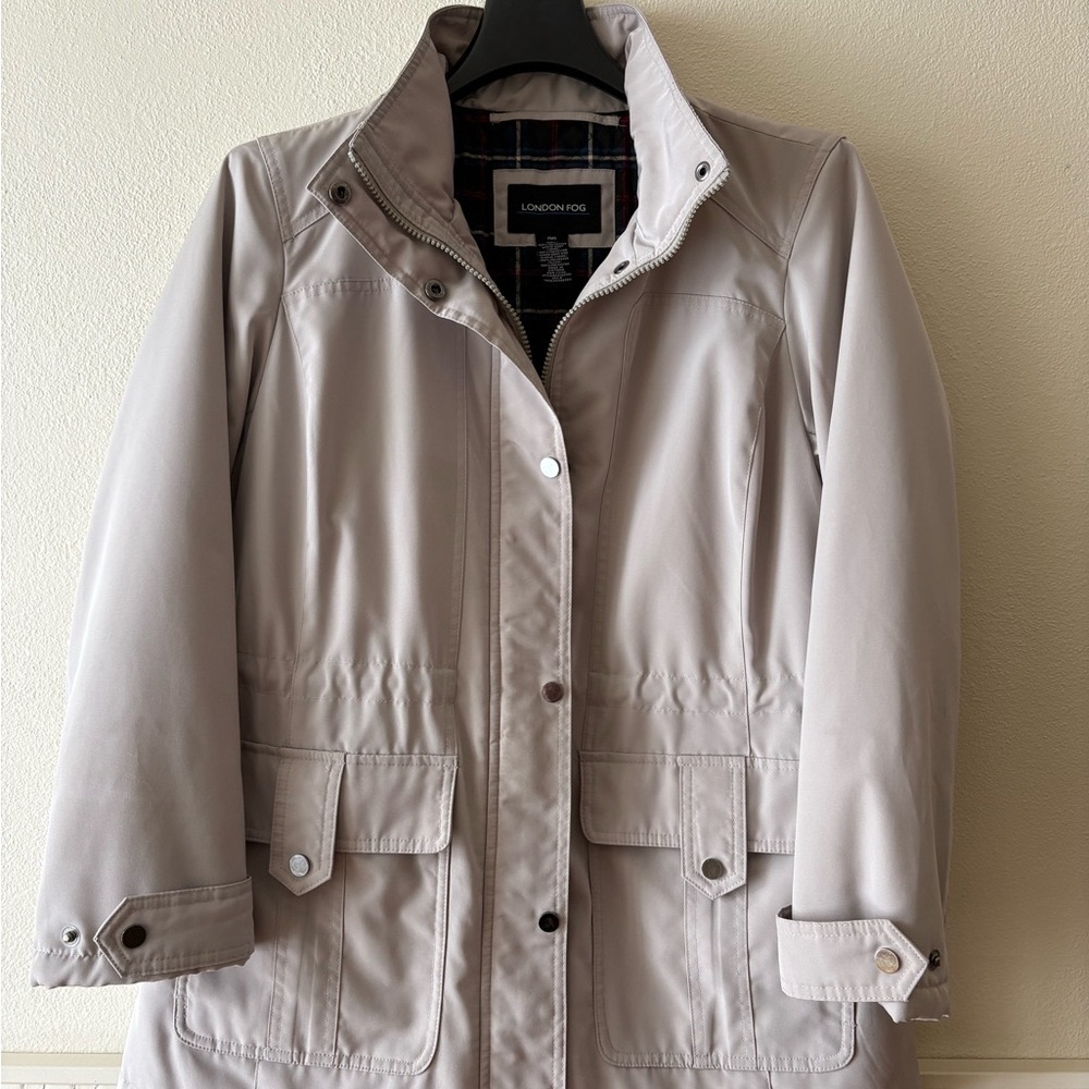 London Fog Beige Expedition Jacket with High Collar and Adjustable Waist